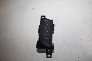 17821169 – 4G09597705PR – Sitzverstellung Schalter