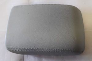 17793586 – 8K0864207GHB9 – Armlehne