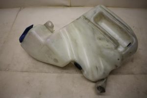 17796608 – 4B0955453K – Ruitensproeiertank voor