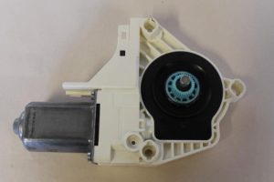 17791231 – 8K0959801B – Door window motor