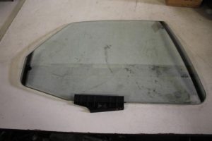 17820827 – 4D1845026 – Türscheibe 4-türig rechts hinten