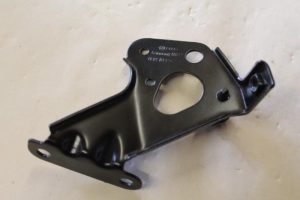 17786438 – 038103945B – Steun (diversen)