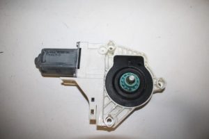 17825871 – 8K0959812B – Door window motor