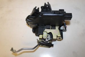 17794129 – 4B0839016B – Deurslot Mechaniek 4Deurs rechts-achter