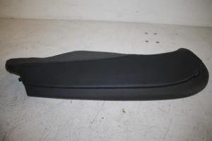 17808052 – 8V4885702B25D – Bekleidung hinten Einstieg