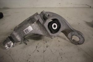 17823755 – 8K0505431AR – Fusee links-achter