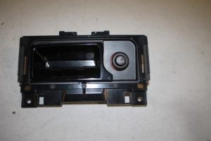 17828780 – 4G0857951A4PK – Asbak voor