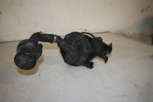 17829826 – 420906601B – Secundaire Pomp