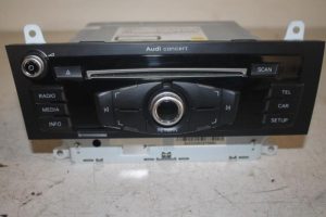 17806011 – 8R1035186N – Radio