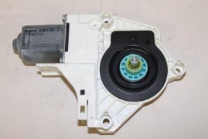 17788045 – 8K0959812A – Door window motor