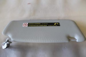 17793020 – 8U0857551DFT9 – Sonnenblende