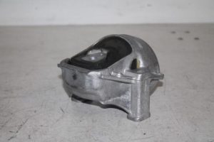 17807971 – 8R0199381AM – Engine mount