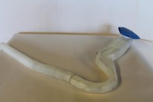 17789299 – 4L0955463 – Ruitensproeiertank voor