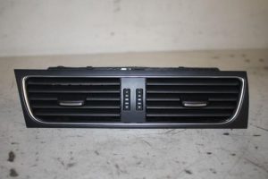 17816758 – 8T1820951BWVF – Luchtrooster Dashboard