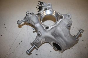 17815767 – 8W0505432Q – Fusee rechts-achter