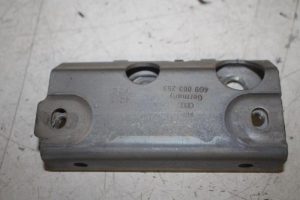 17807459 – 4G9863253 – Steun (diversen)