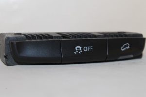 17791420 – 8R0959673BV10 – ESP Schakelaar