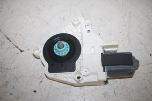 17806433 – 8K0959812A – Door window motor