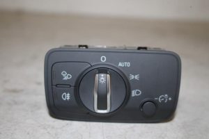 17821852 – 8V0941531AR5PR – Licht Schakelaar