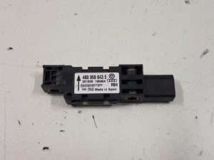 20211798 – 4B0959643E – Airbag Sensor