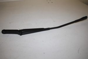 17802999 – 4G1955407C1P9 – Front wiper arm