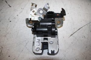 17812793 – 4H0827505 – Slotmechaniek Achterklep