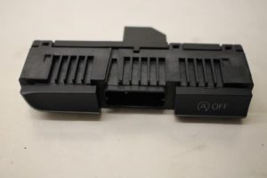 17795567 – 8K1959673LV10 – Schakelaar (diversen)