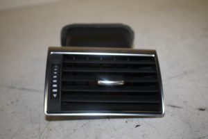 17816229 – 4E0820902D6PS – Luchtrooster Dashboard