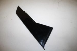 17820115 – 8V5839904B5FQ – C-stijl afdekkap rechts