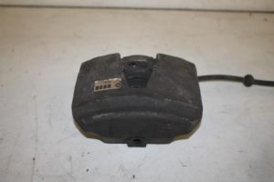 17830526 – 8K0615124J – Remklauw (Tang) rechts-voor