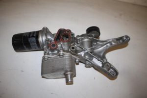 17826018 – 06J903143AK – Dynamosteun boven