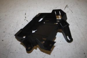 17813762 – 8K0907461A – Steun (diversen)