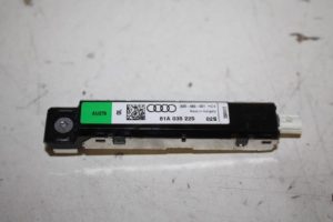 17819978 – 81A035225 – Antenne Versterker