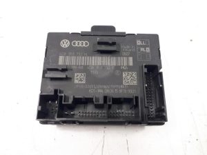 21244204 – 4G8959793H – Centrale Deurvergrendelings Module