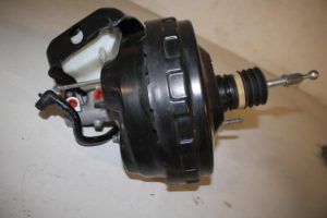 17825903 – 8K0612103M – Rembekrachtiger