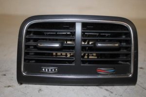 17814017 – 8K0819203HWVF – Luchtrooster achter