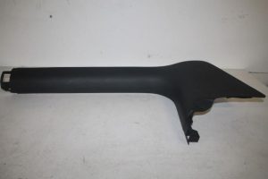 17804710 – 4G18672724PK – A-stijl Afdekkap rechts