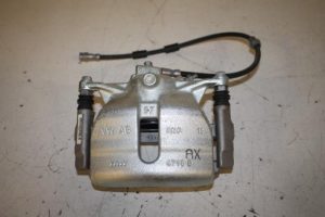 17816001 – 8V0615123A – Bremszange links vorne