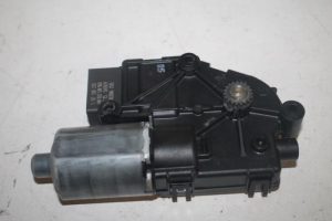 17803817 – 4L0959591 – Schuifdak Motor