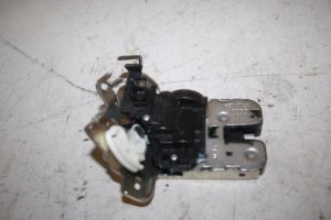 17814350 – 4H0827505A – Slotmechaniek Achterklep