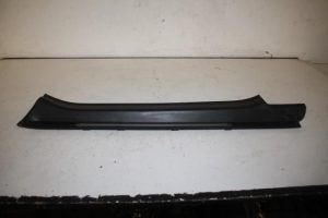 17831904 – 8J0853492G01C – Afdeklijst dorpel rechts