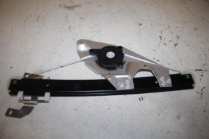 17823900 – 4B0839461 – Rear door window mechanism 4-door, left