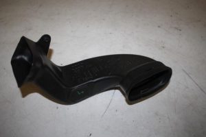 17821311 – 4M1819655D – Luchtgeleider