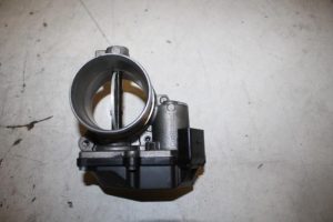 17824569 – 059145950AA – Gasklephuis