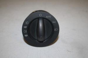 17828124 – 4F1941531D5PR – Light switch