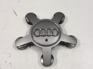 20198513 – 4F0601165N – Radkappe