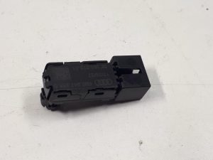 19469385 – 4M0947356D – LED light