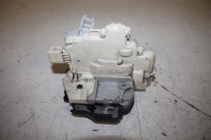 17809191 – 8E2837015AA – Deurslot Mechaniek 4Deurs links-voor