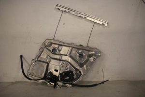 17819277 – 4E0839850A – Rear door window mechanism 4-door, right
