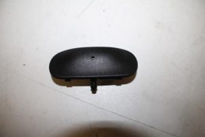 17820357 – 4M0955988 – Front windscreen washer jet